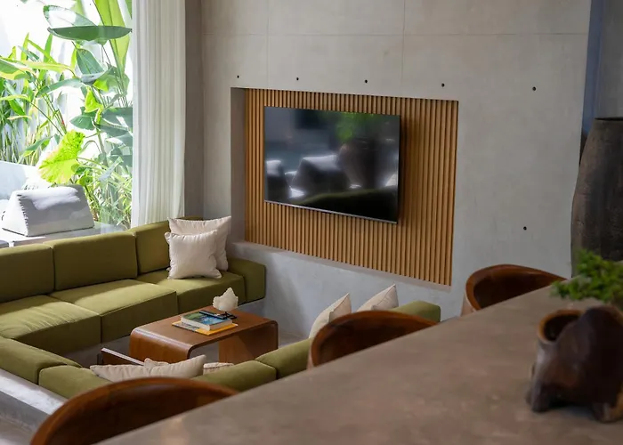 Kona - Villa Uluwatu