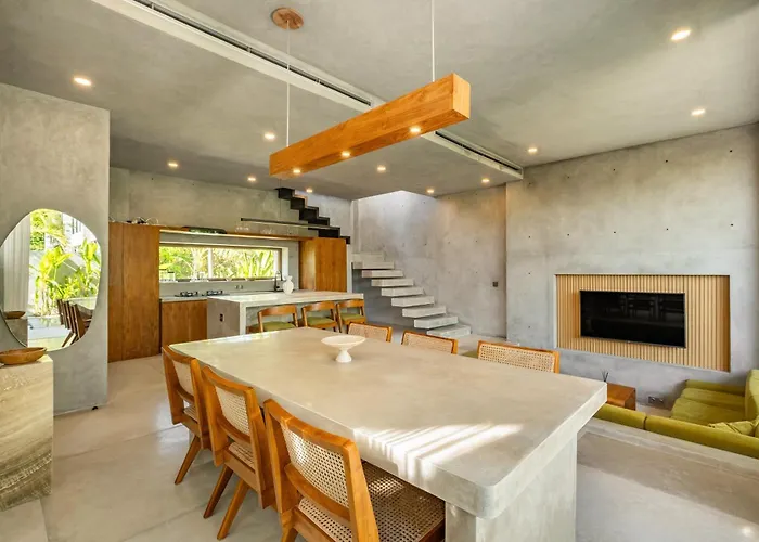 Kona - Villa Uluwatu